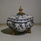 Bleu Blanc Crackle ceramic Bonbonniere