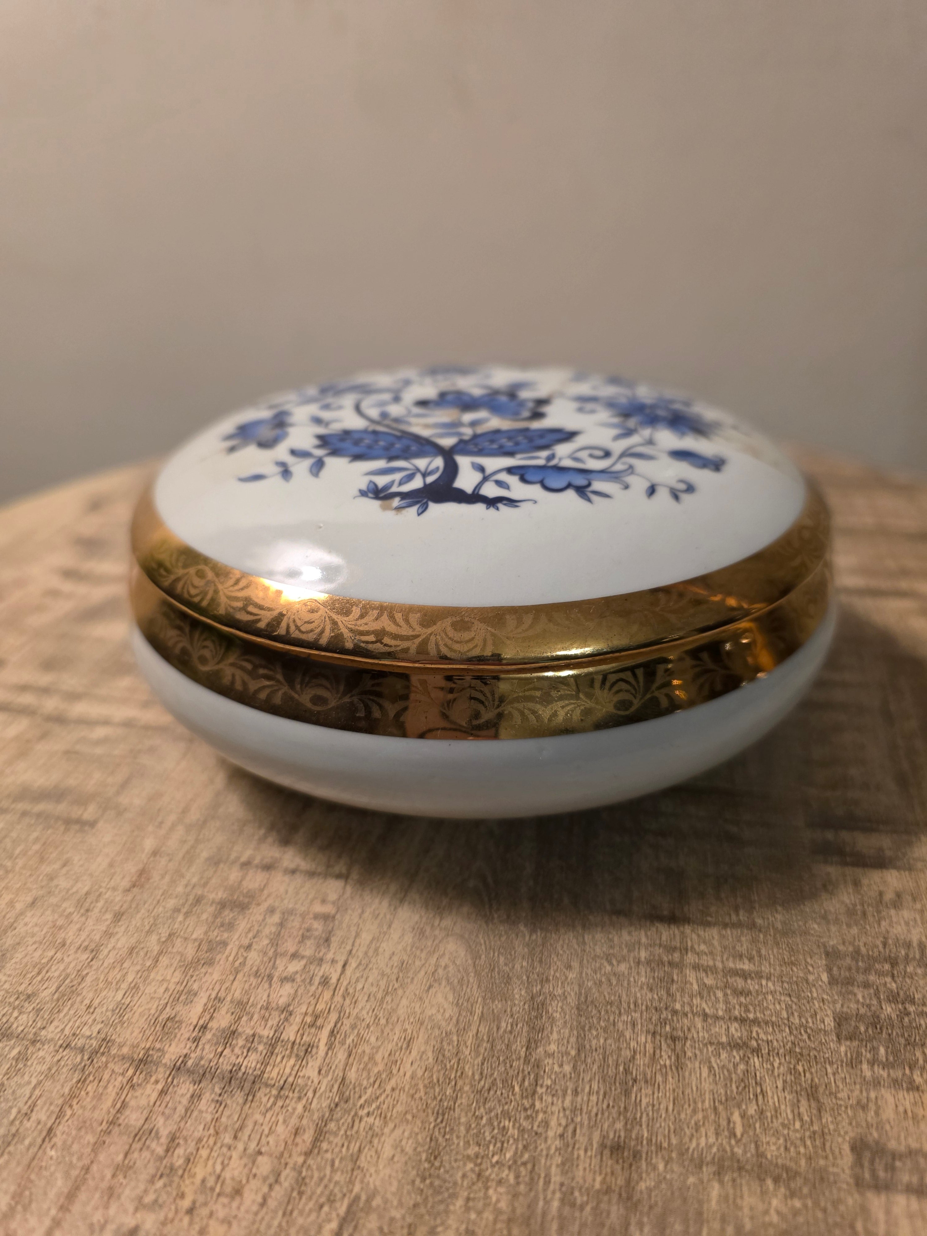Bleu Limoges Round Box