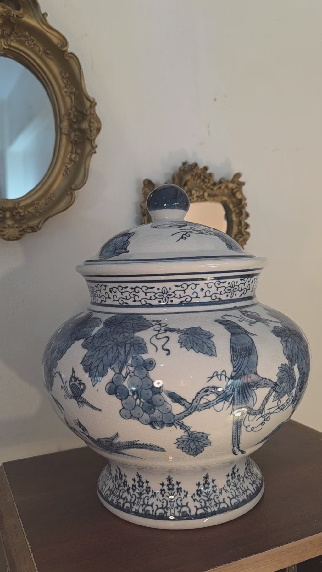 Bleu Blanc Porcelain Jar – Rounded Silhouette, Bird & Vineyard Motif