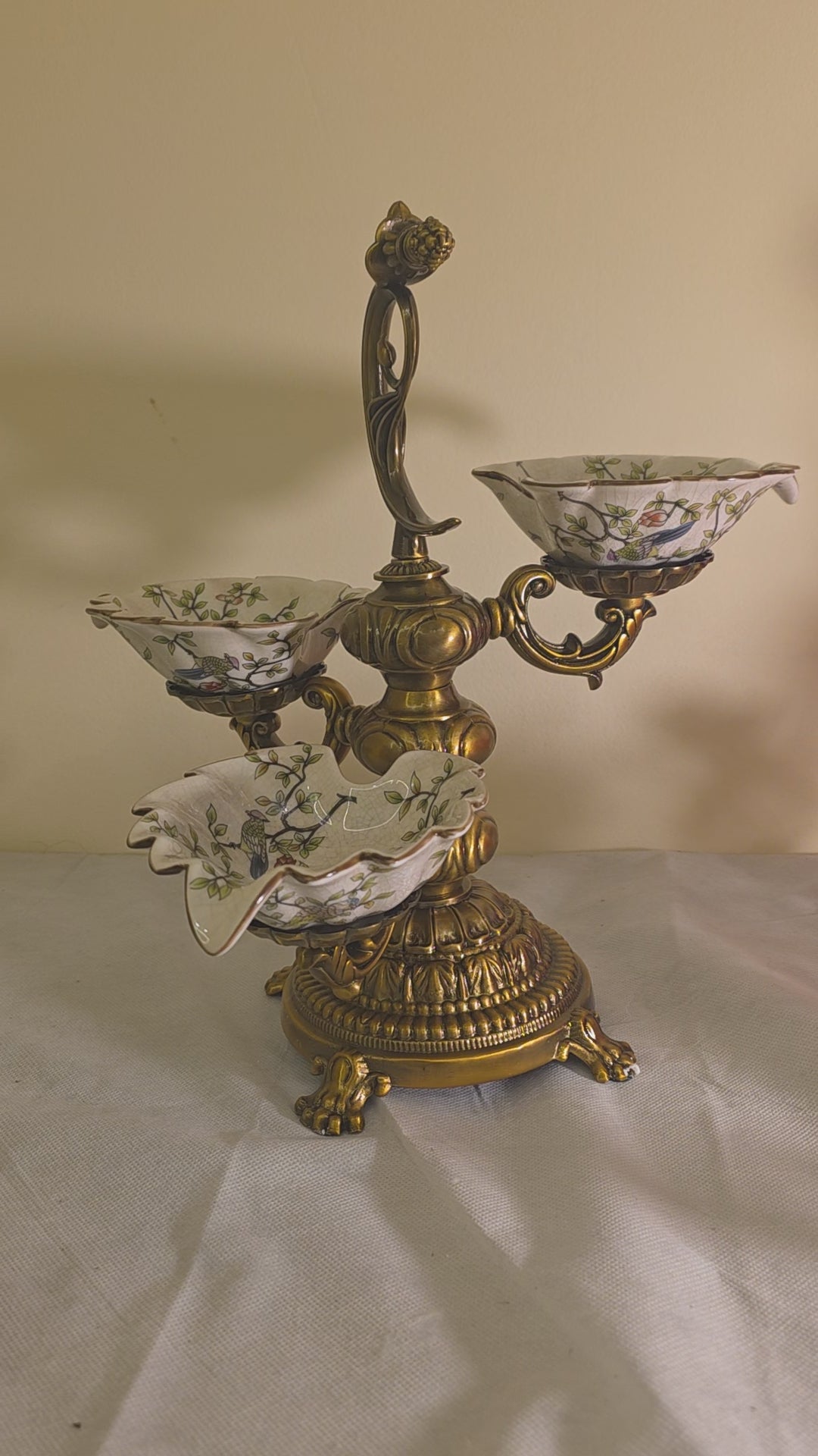 The Oriental Elegance Three-Tier Centrepiece