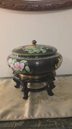 Exquisite cloisonné bonbonnière