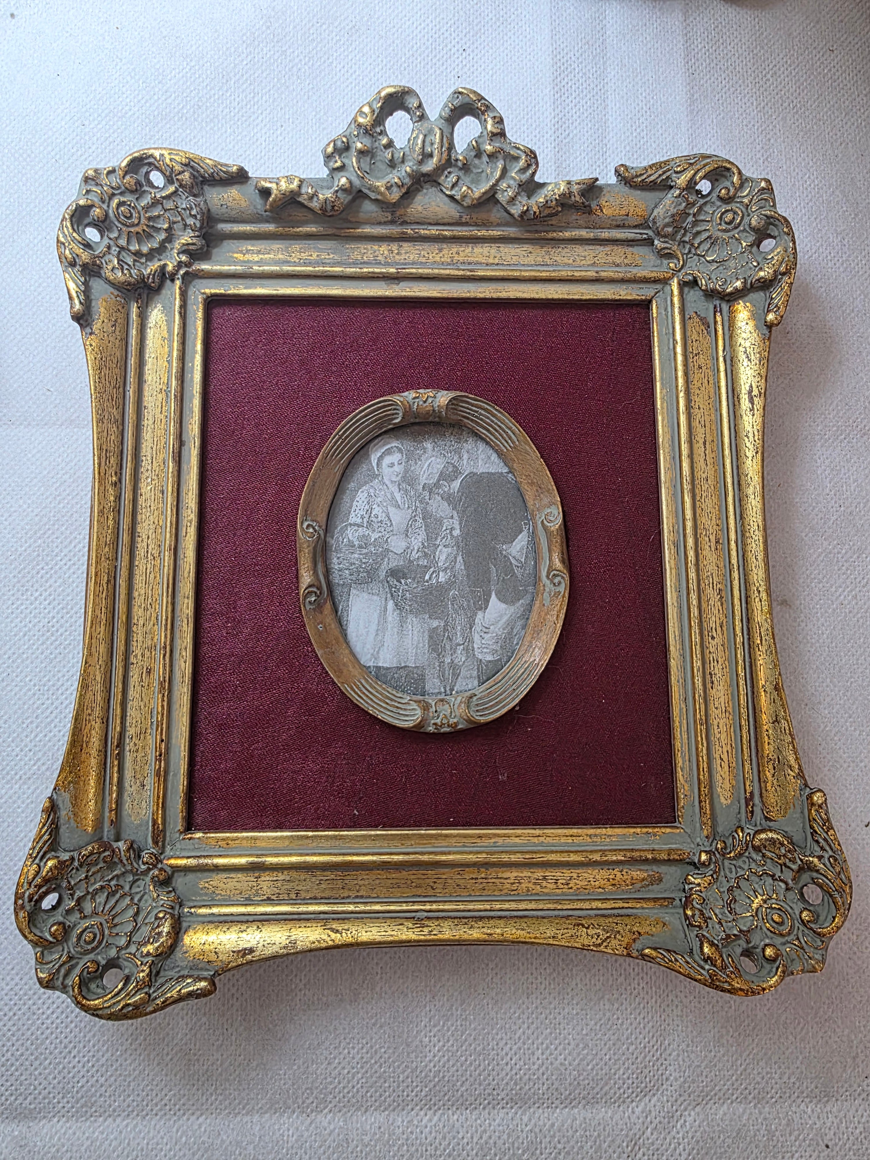 Vintage Gilded Portrait Frames – Set of Two