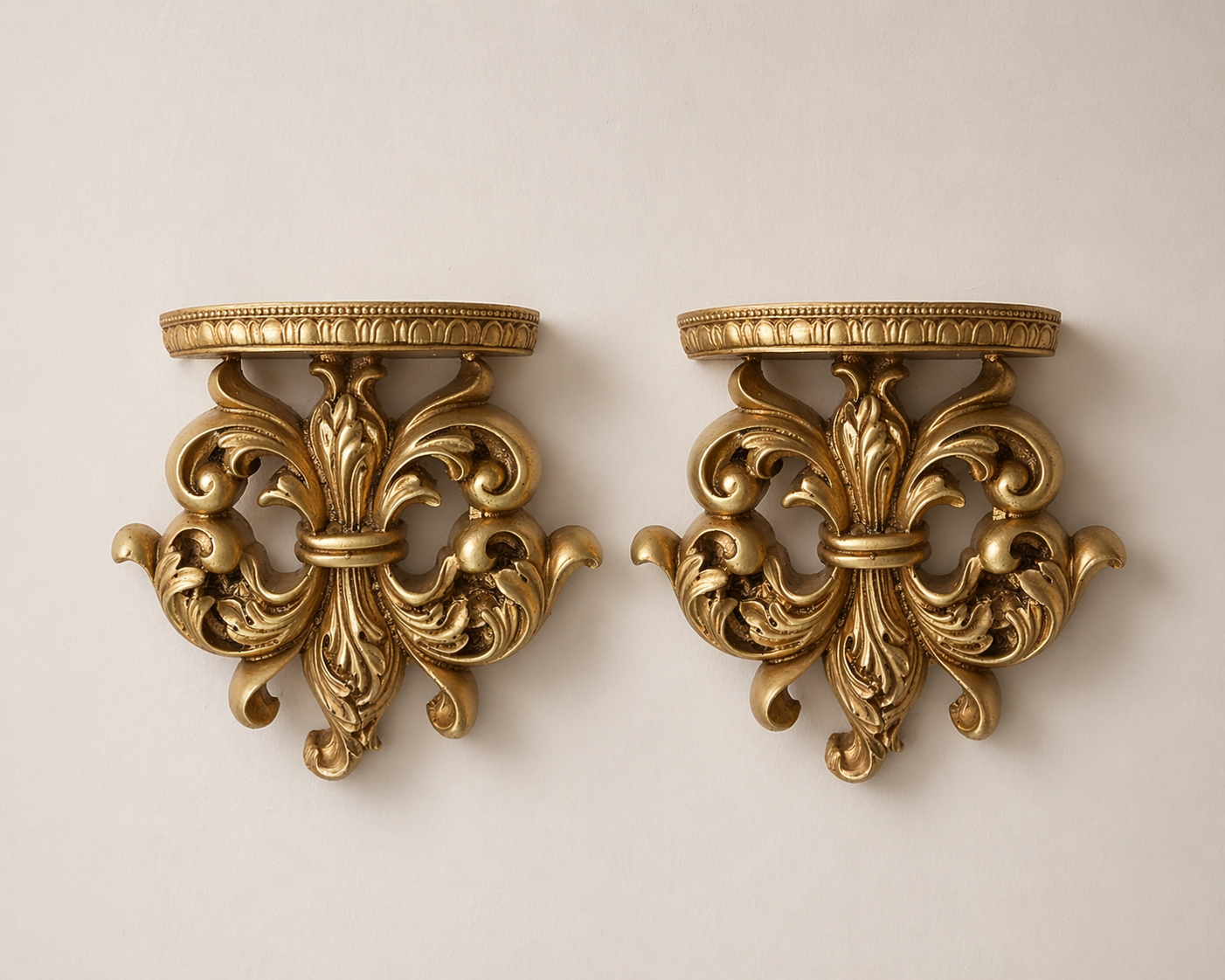 Ornate Gold Resin small Wall Étagère – Classic Decorative Shelf