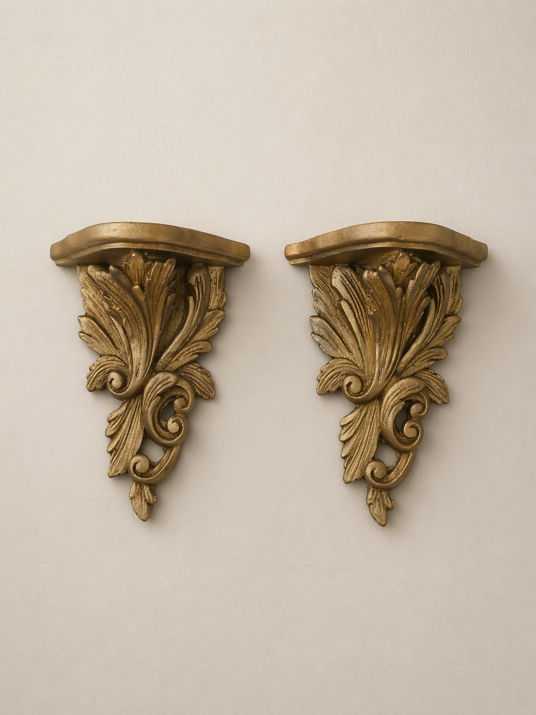 Vintage Resin Gold Wall Étagère Set