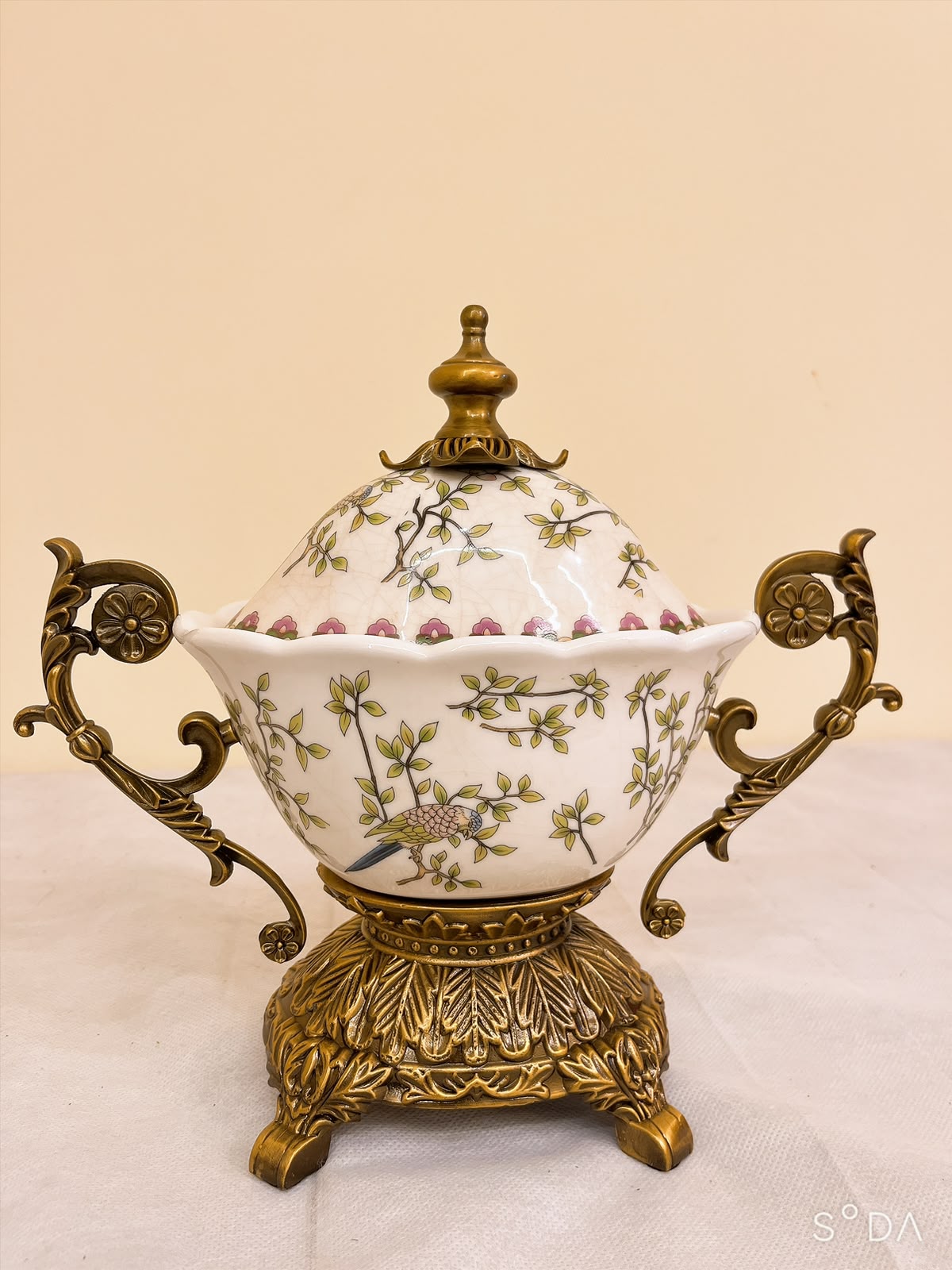 Crackle ceramic centerpiece