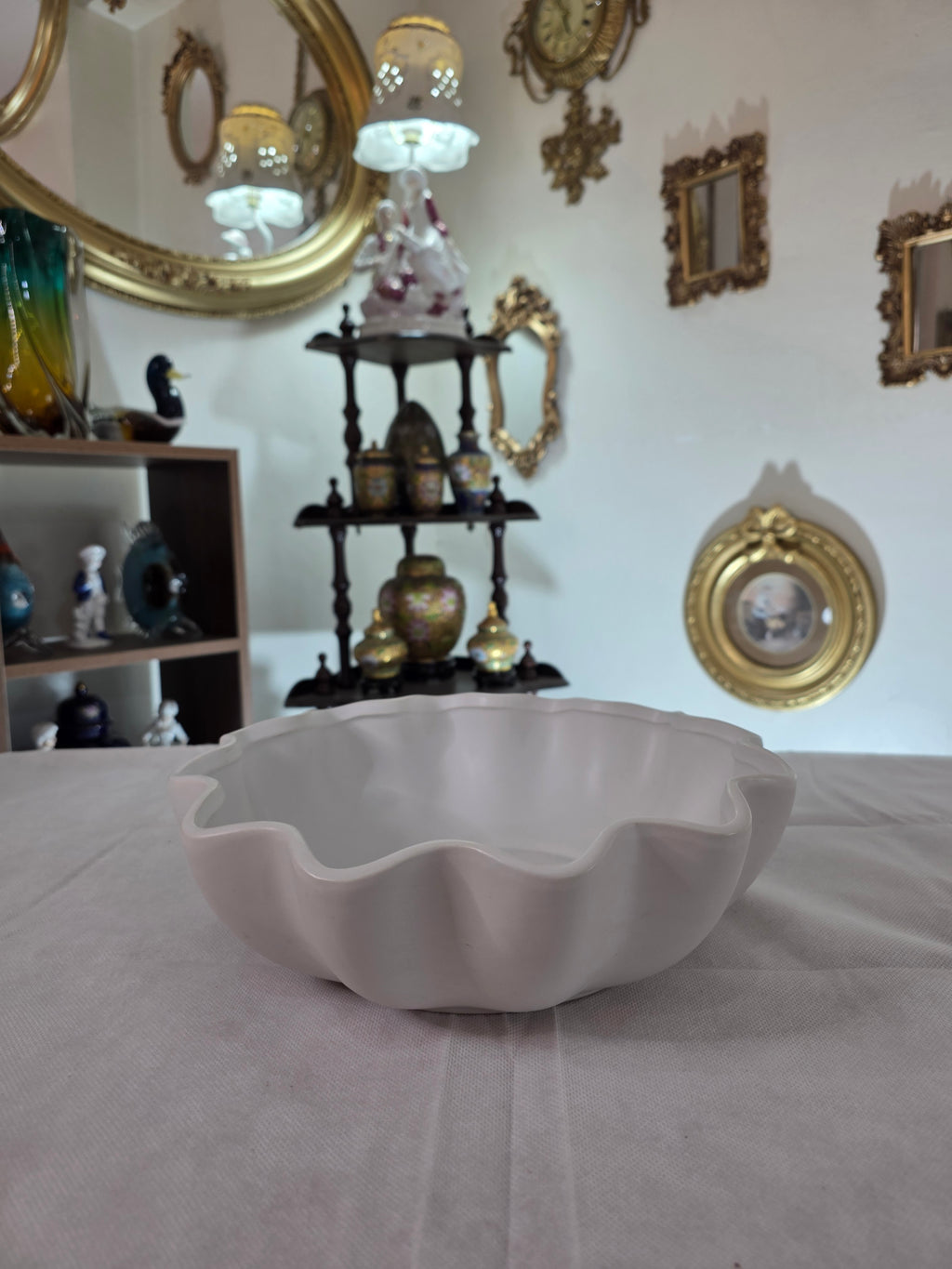 Wavy Ceramic serving bowl