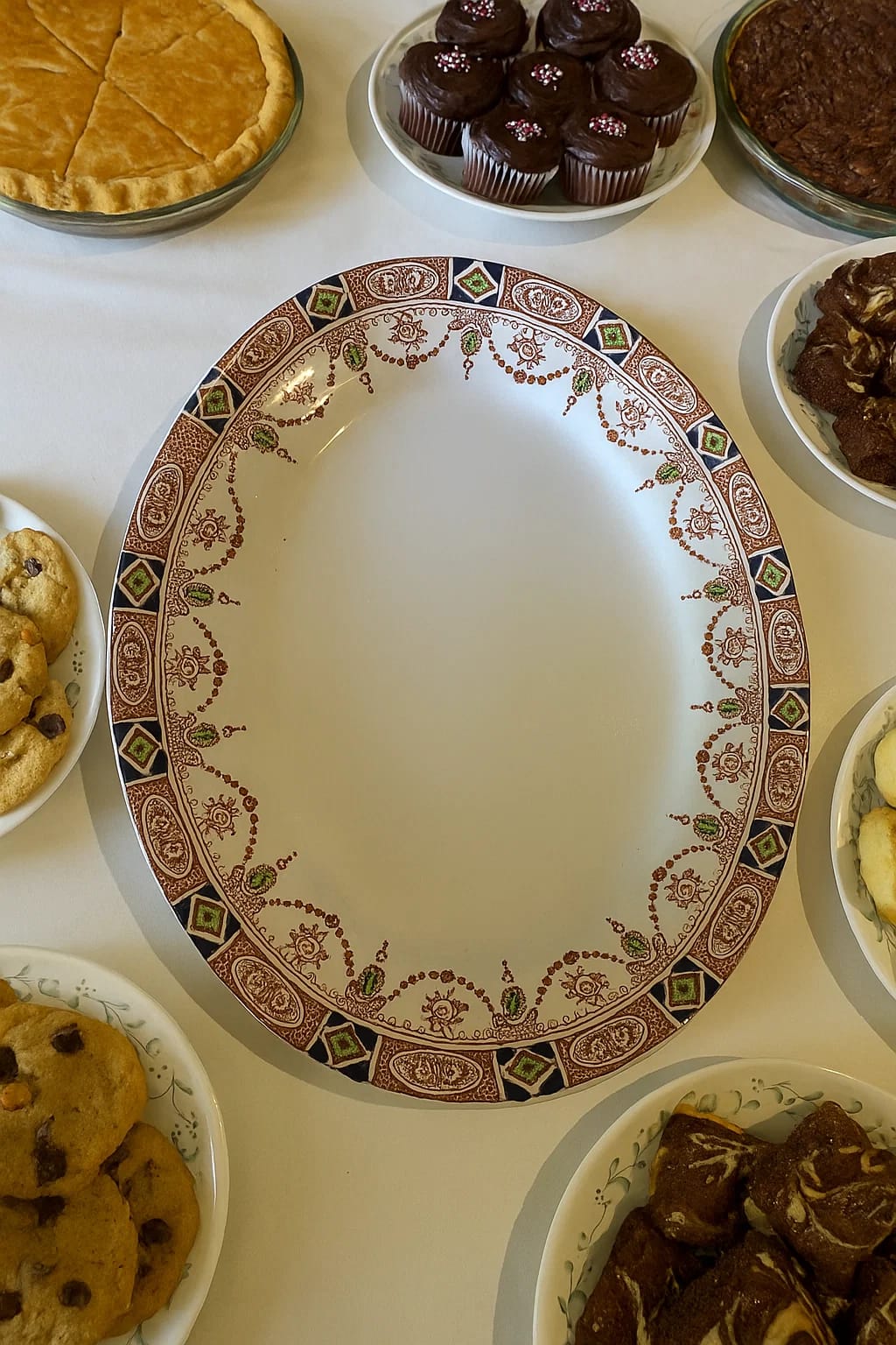 Devon English Serving Plate — 30\text{ cm} Oval Platter