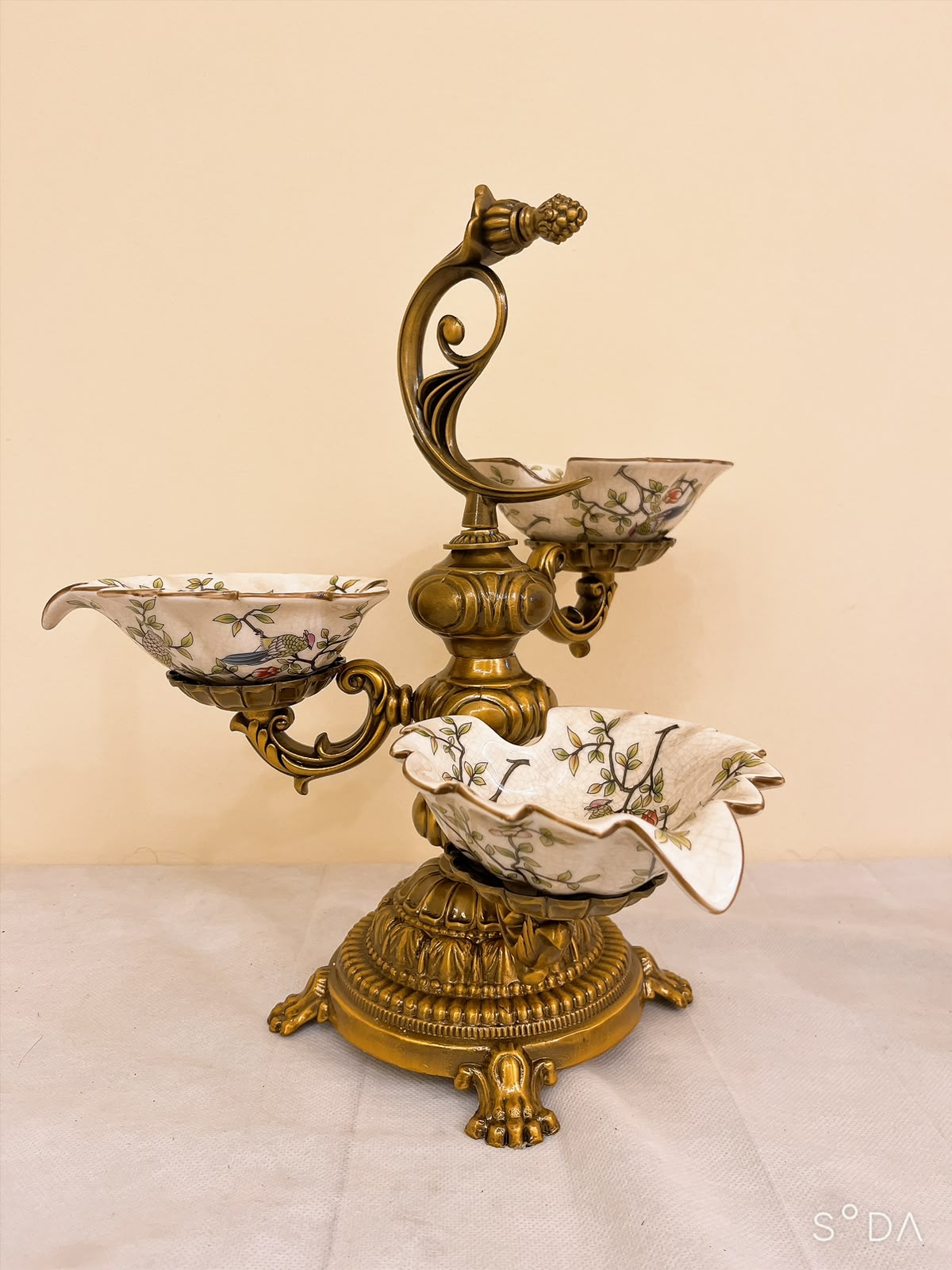 The Oriental Elegance Three-Tier Centrepiece