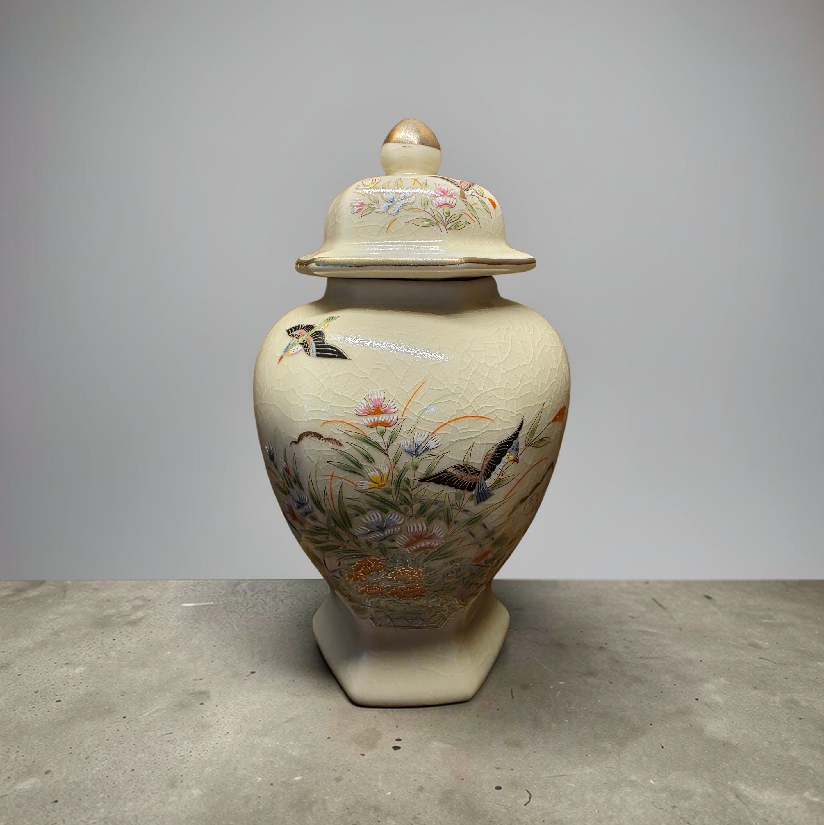 Japanese Craft Urn