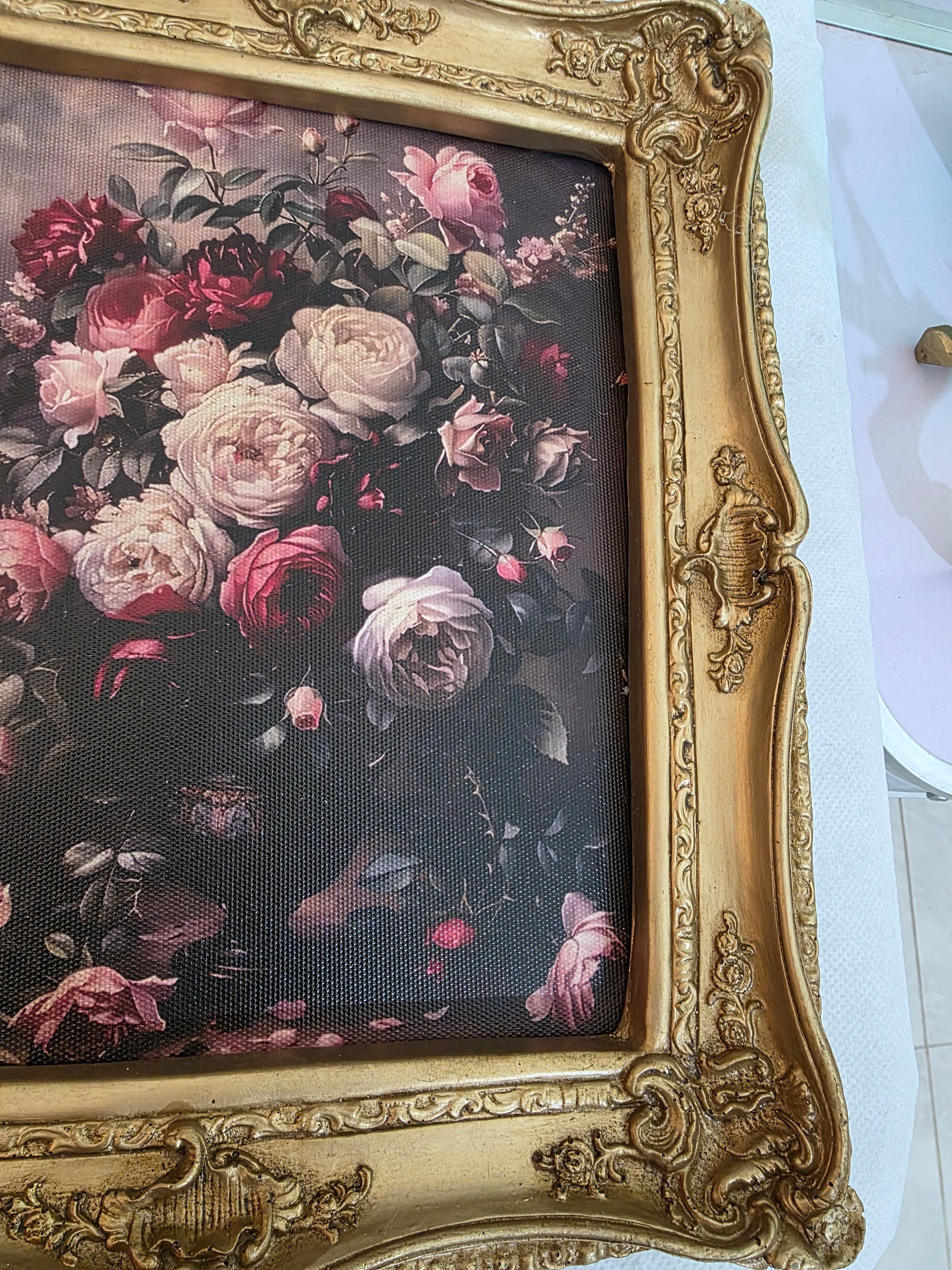 Vintage Floral Artwork Frame – Gold Classic Elegance