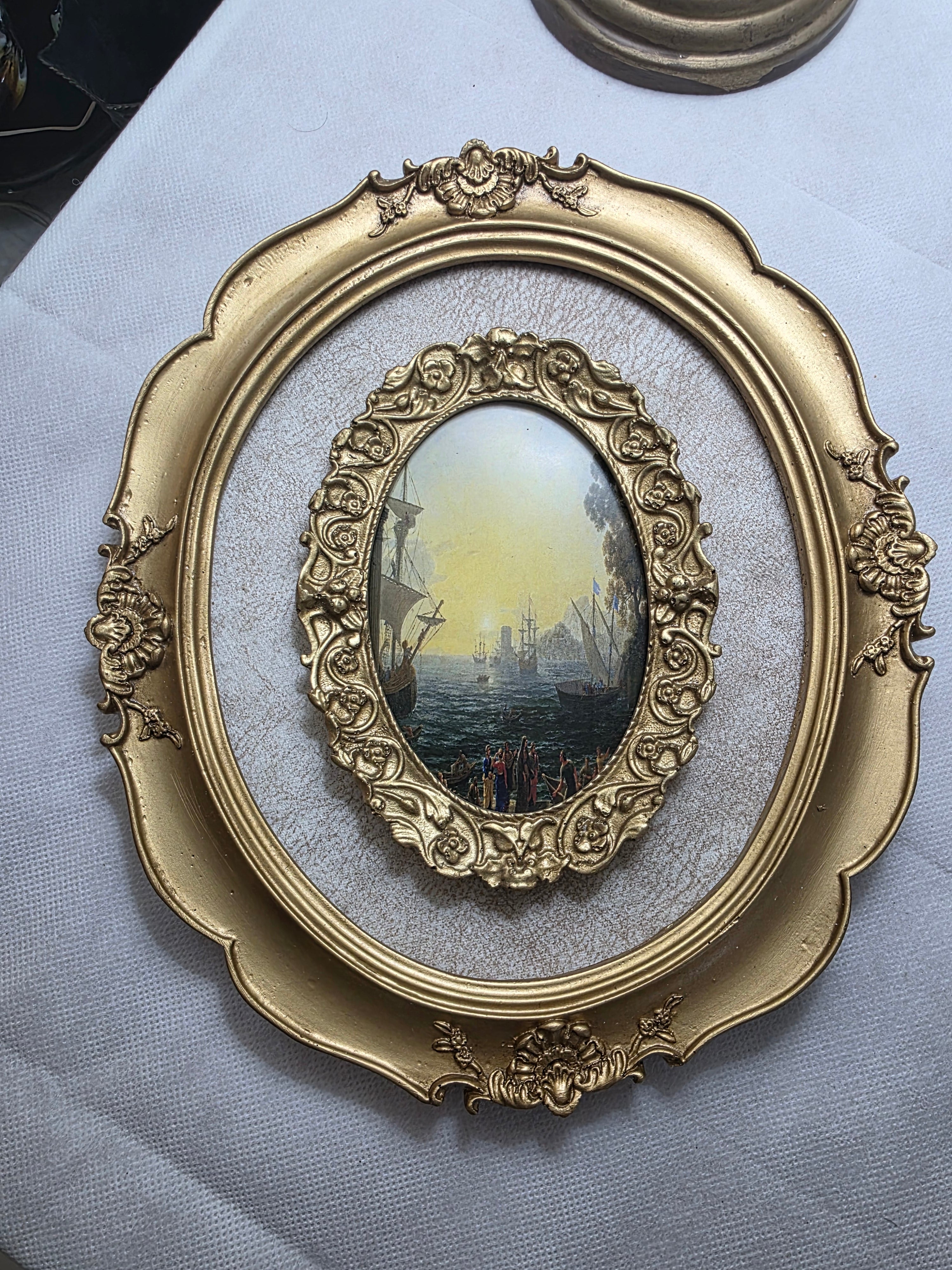 Decorative Vintage Oval Harbor Scene print