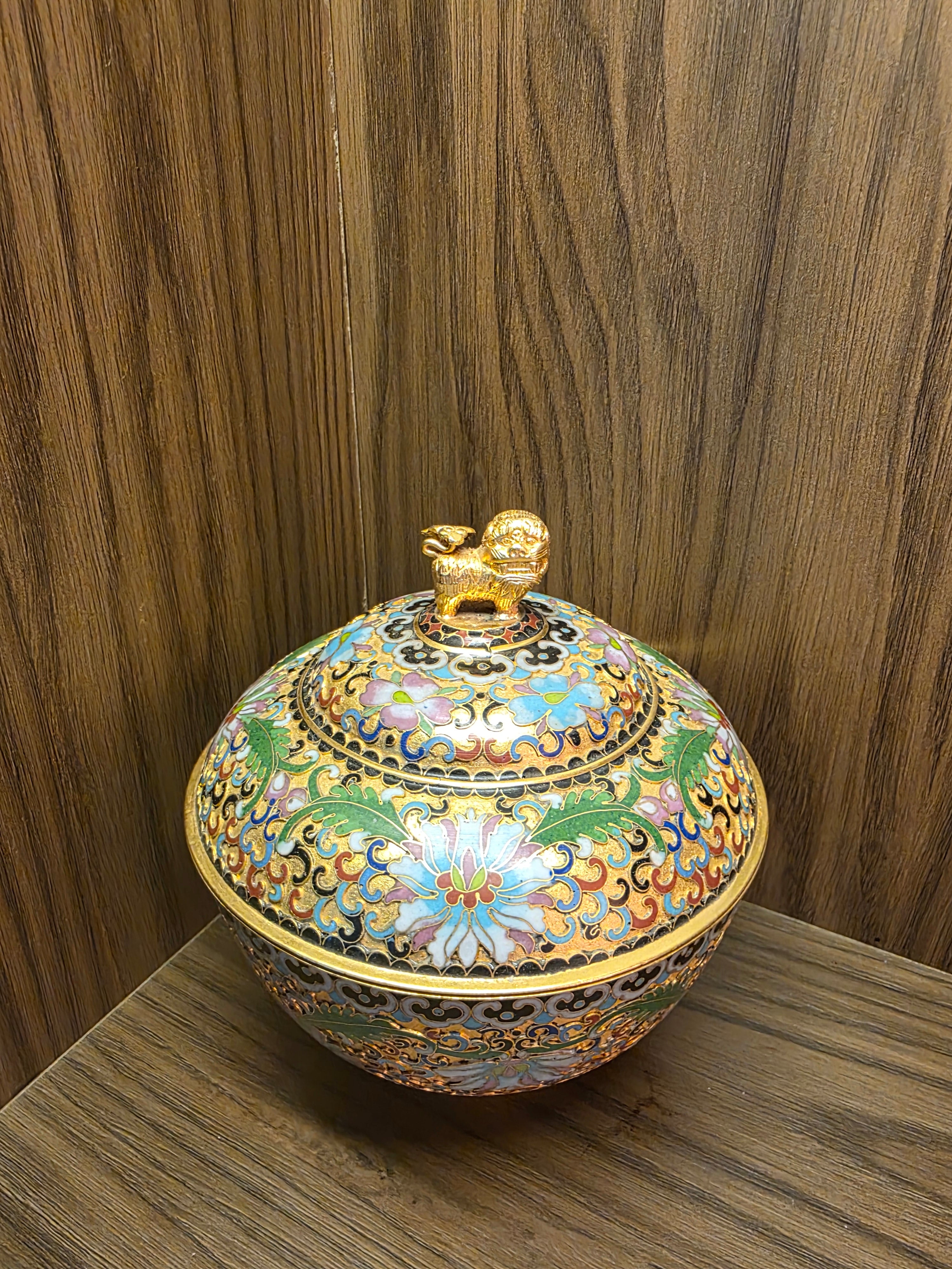 Royal Cloisonné Bonboniere