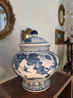 Bleu Blanc Porcelain Jar – Rounded Silhouette, Bird & Vineyard Motif