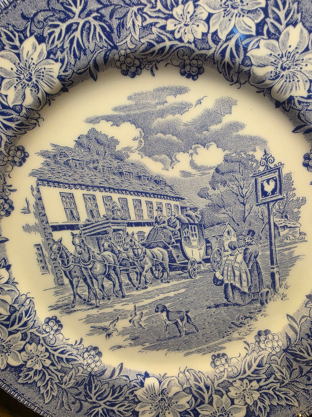 Vintage Bleu Blanc Countryside Plate