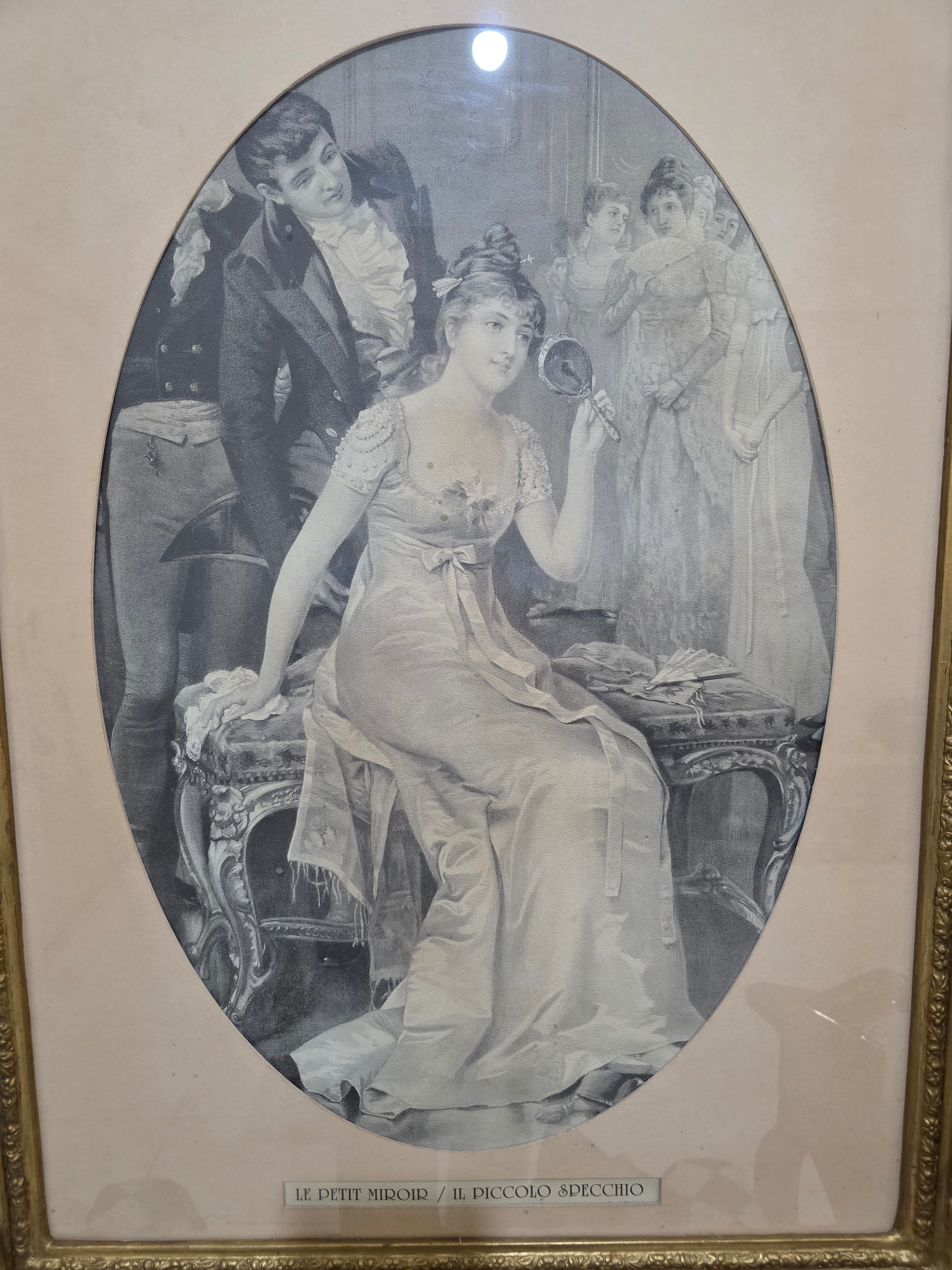 Elegant Gravure Wall Art in Gold Square Frame