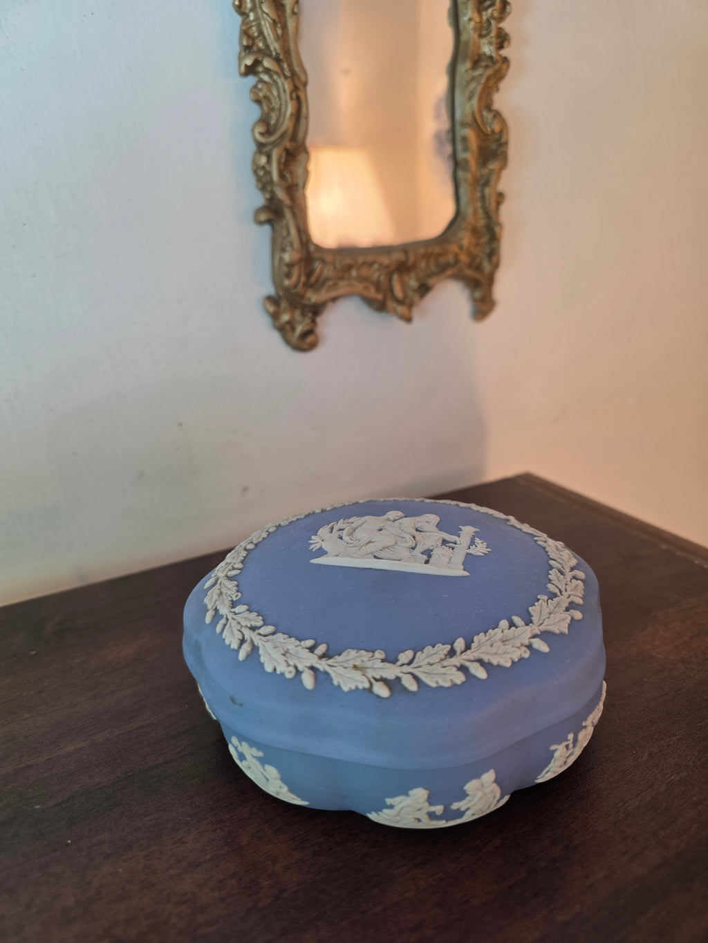 Wedgwood Jasperware Lidded Trinket Box – Classic Bleu Relief