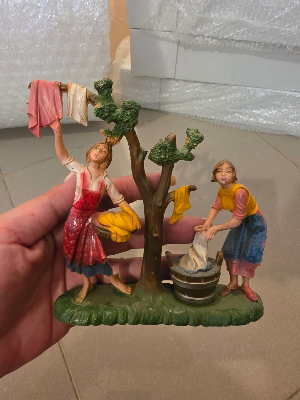 Vintage Made in Italy 749 Unbreakable Plastic Washerwomen with Tree Sculpture