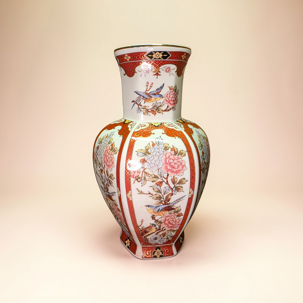 Hand-Painted Japanese Vase: Red-Gold Florals on Ceramic
