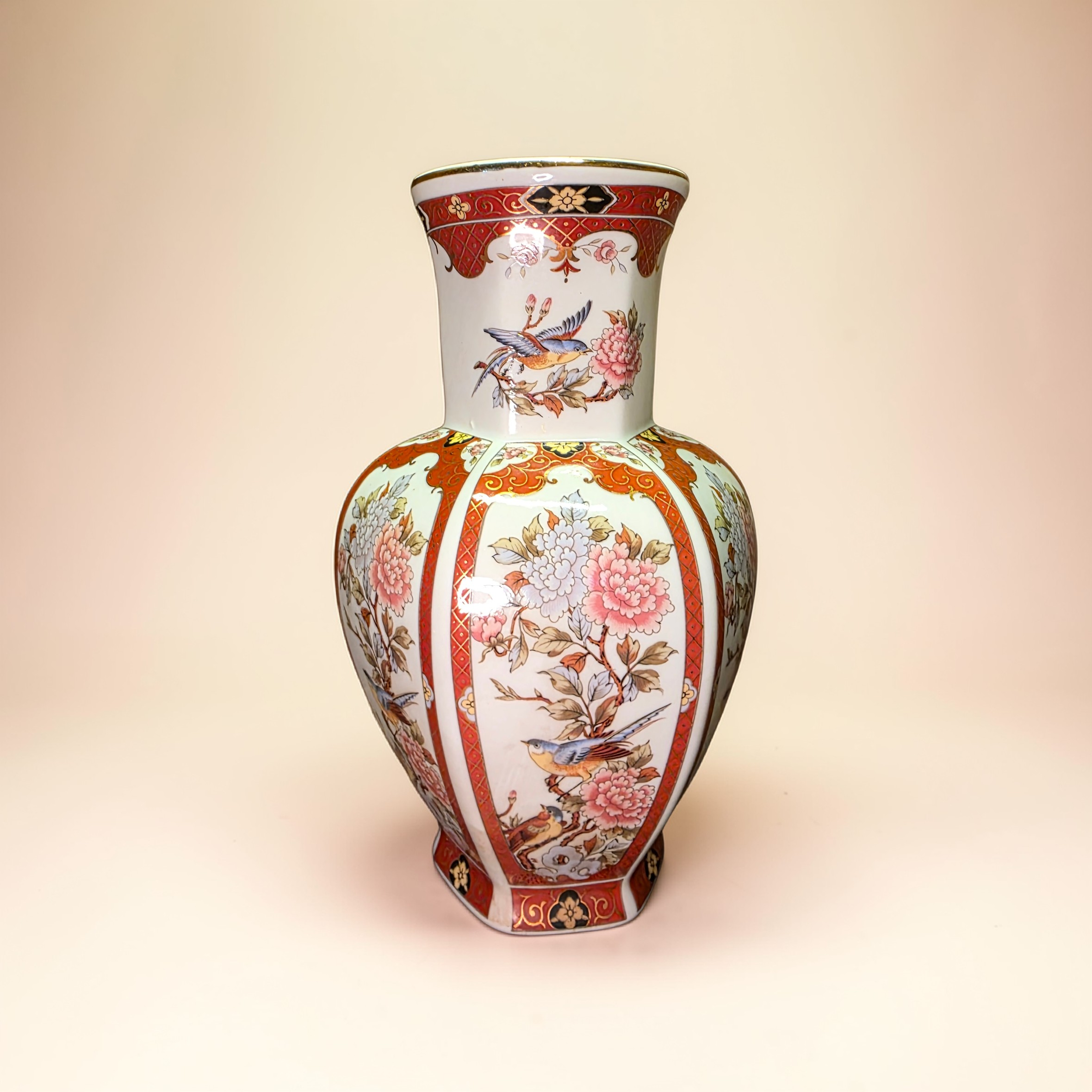 Hand-Painted Japanese Vase: Red-Gold Florals on Ceramic