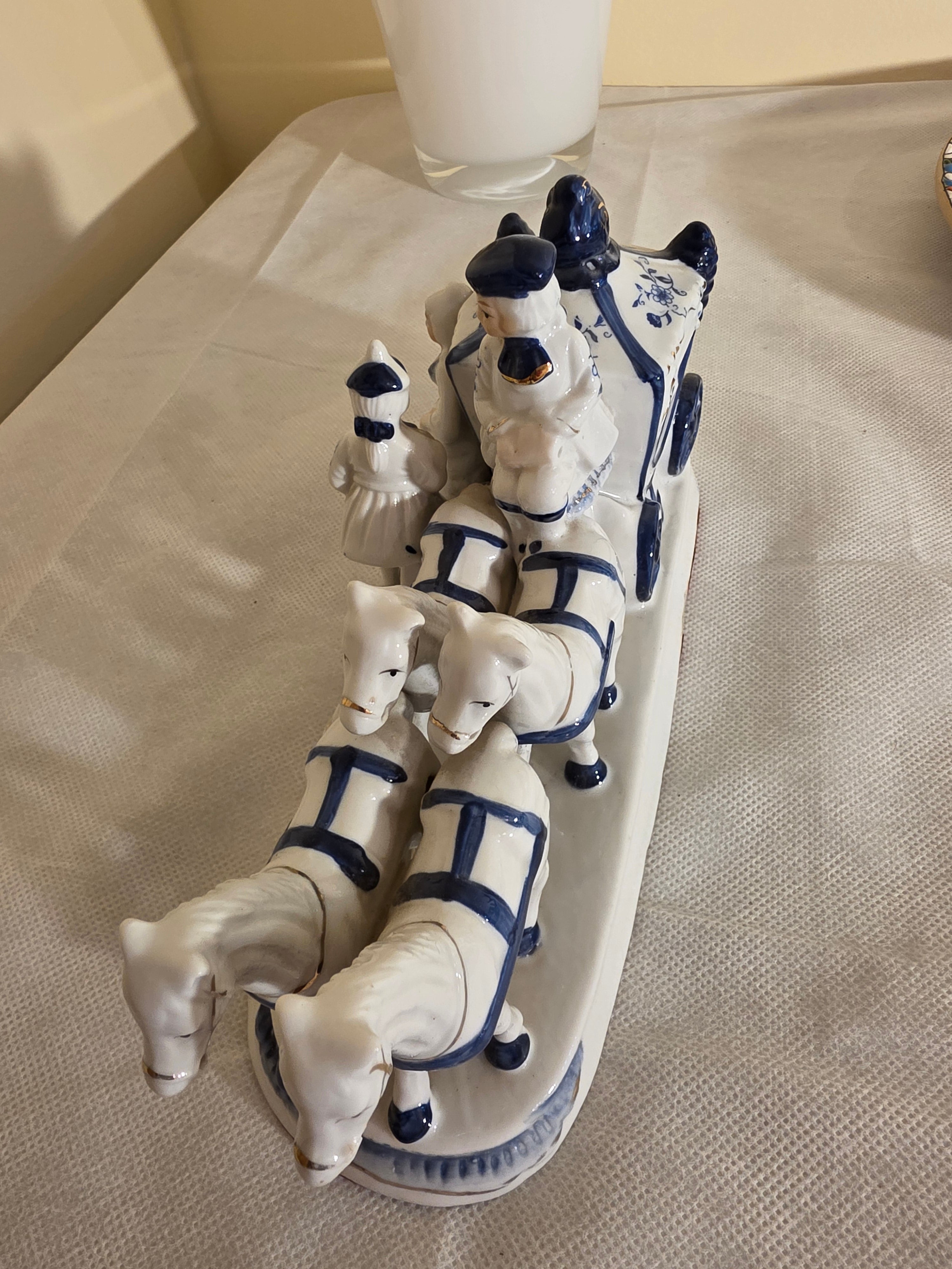Vintage Blue and White Porcelain 4-Horse Drawn Carriage Figurine – Gilded Rococo Court Scene