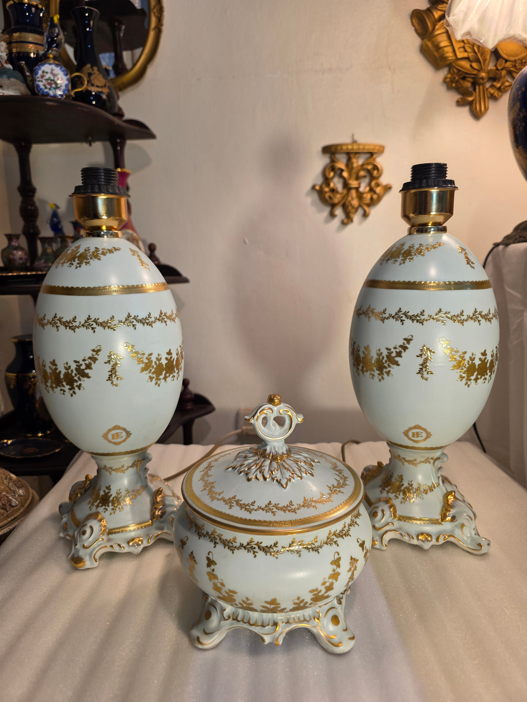 Bernadotte Limoges Style Porcelain Table Lamp Set with Bonbonnière
