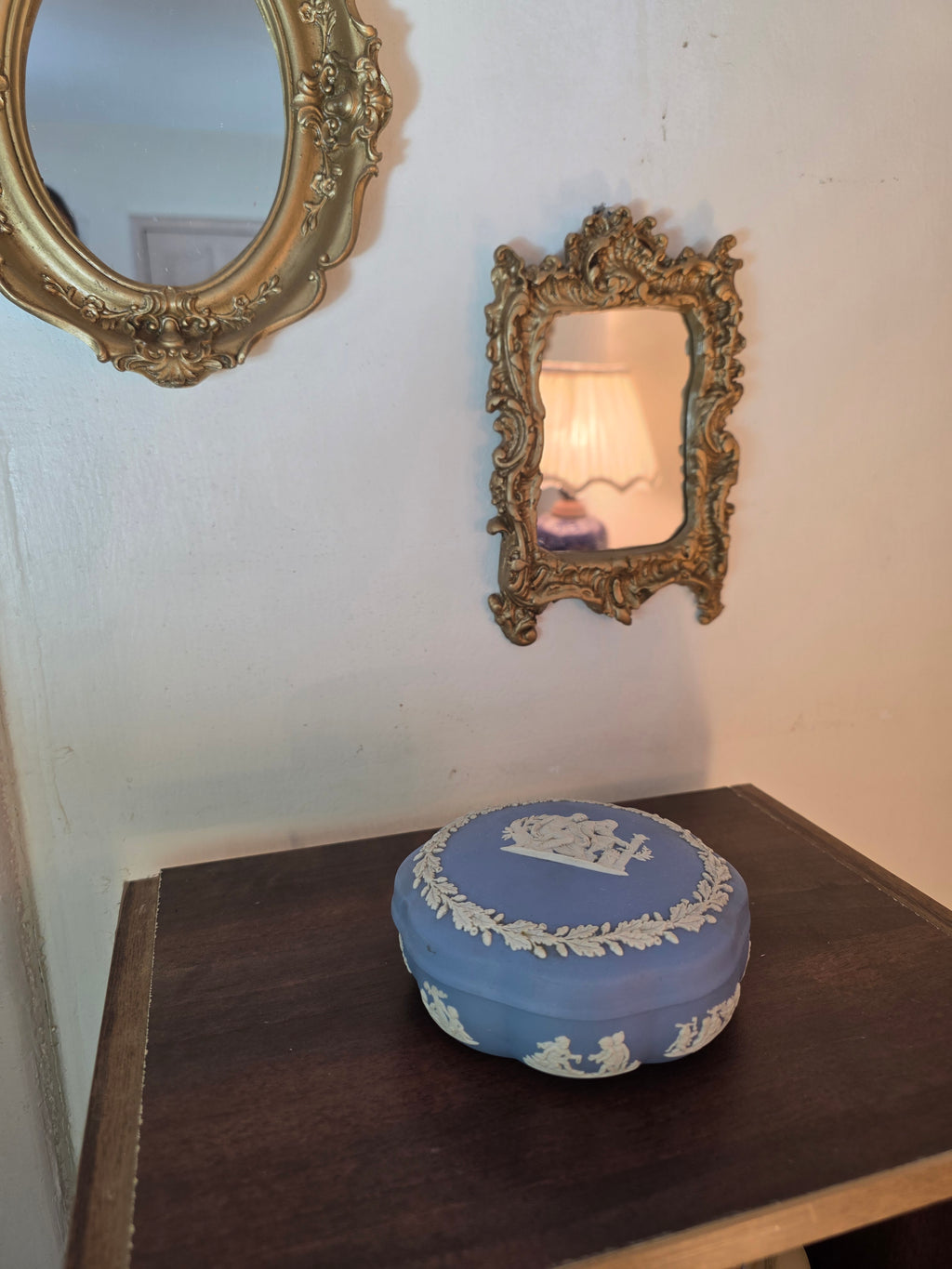 Wedgwood Jasperware Lidded Trinket Box – Classic Bleu Relief