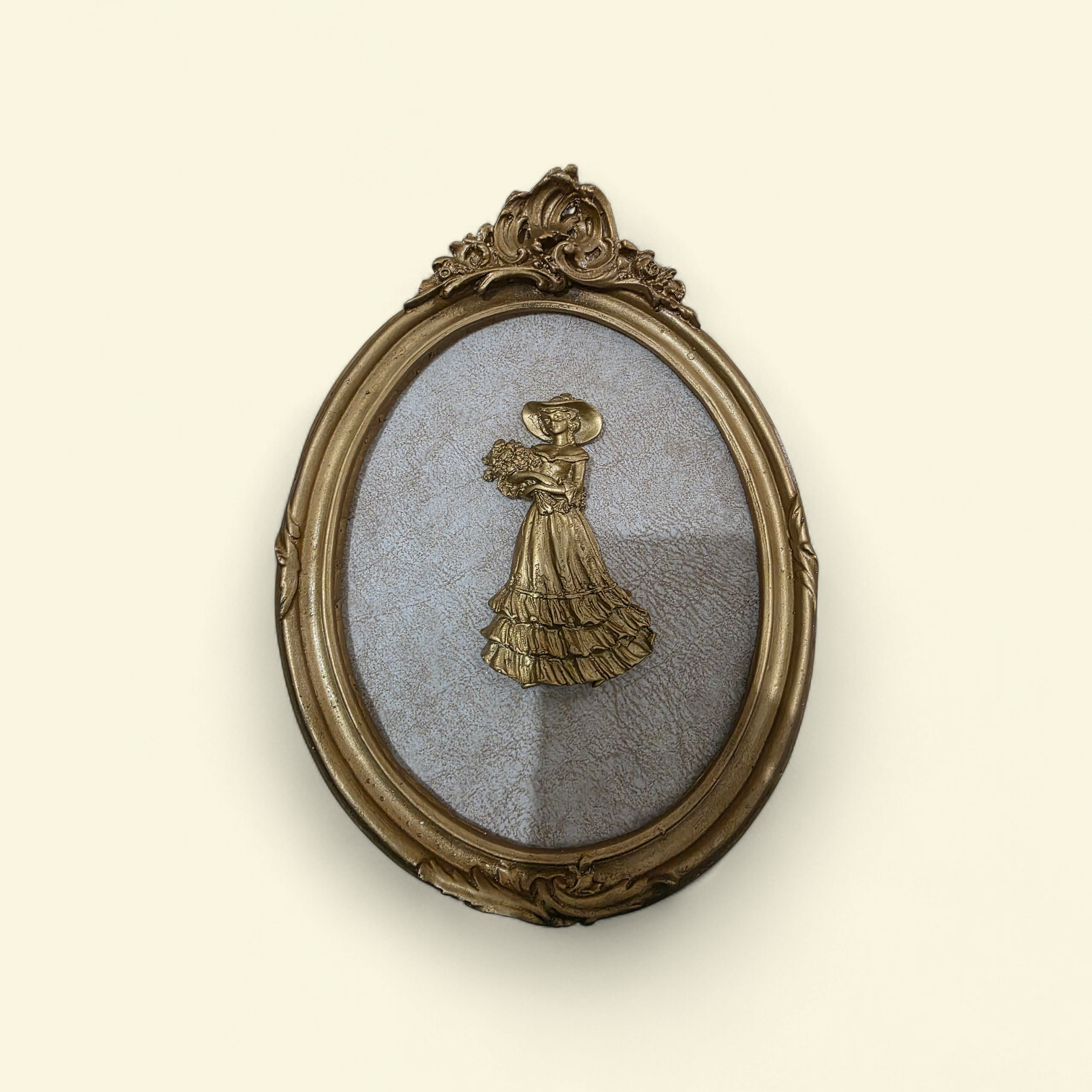 Vintage Gold Oval Wall Plaque – Victorian Lady Relief Frame