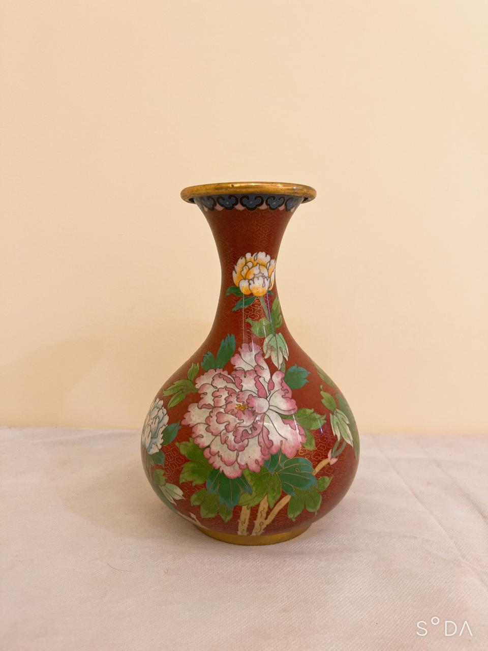 Exquisite Cloisonné Floral Vases – Timeless Elegance
