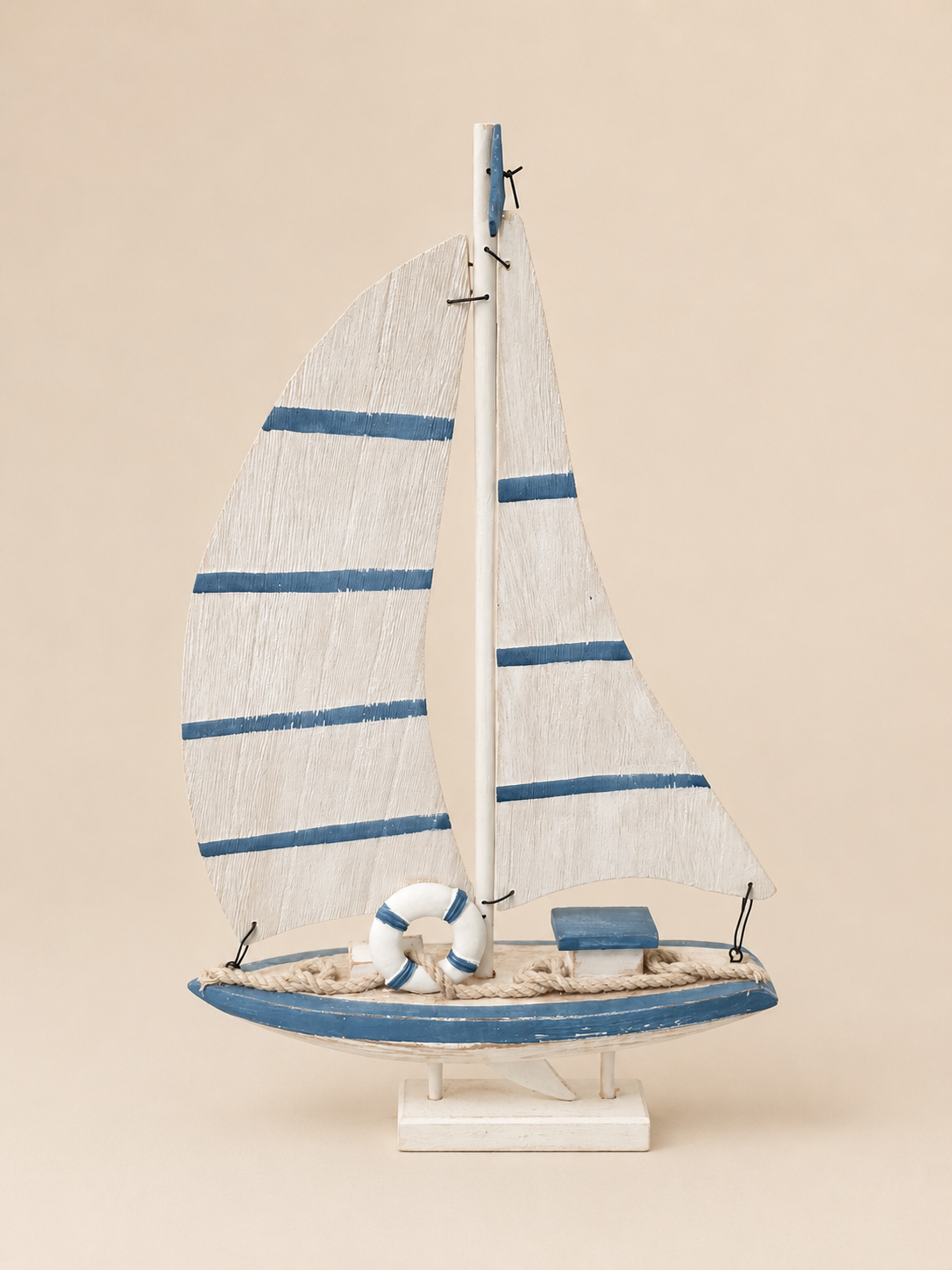 Coastal Breeze Sailboat Décor