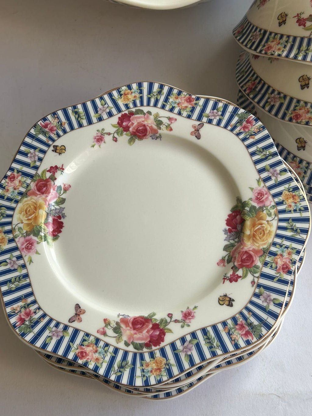 Vintage Polish Floral Dinner Set – 35 Pieces