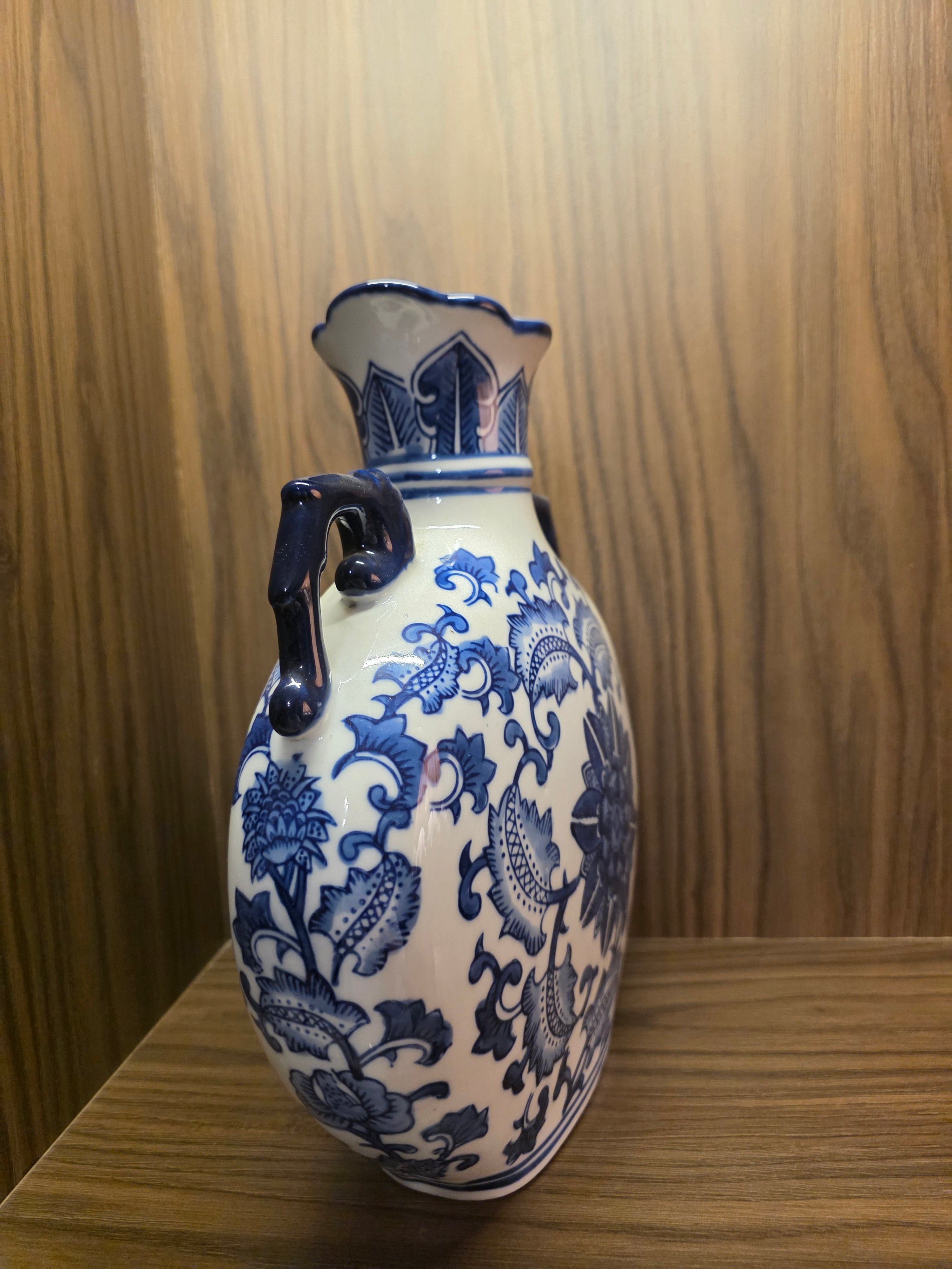 Bleu Blanc Twin Handle Vase