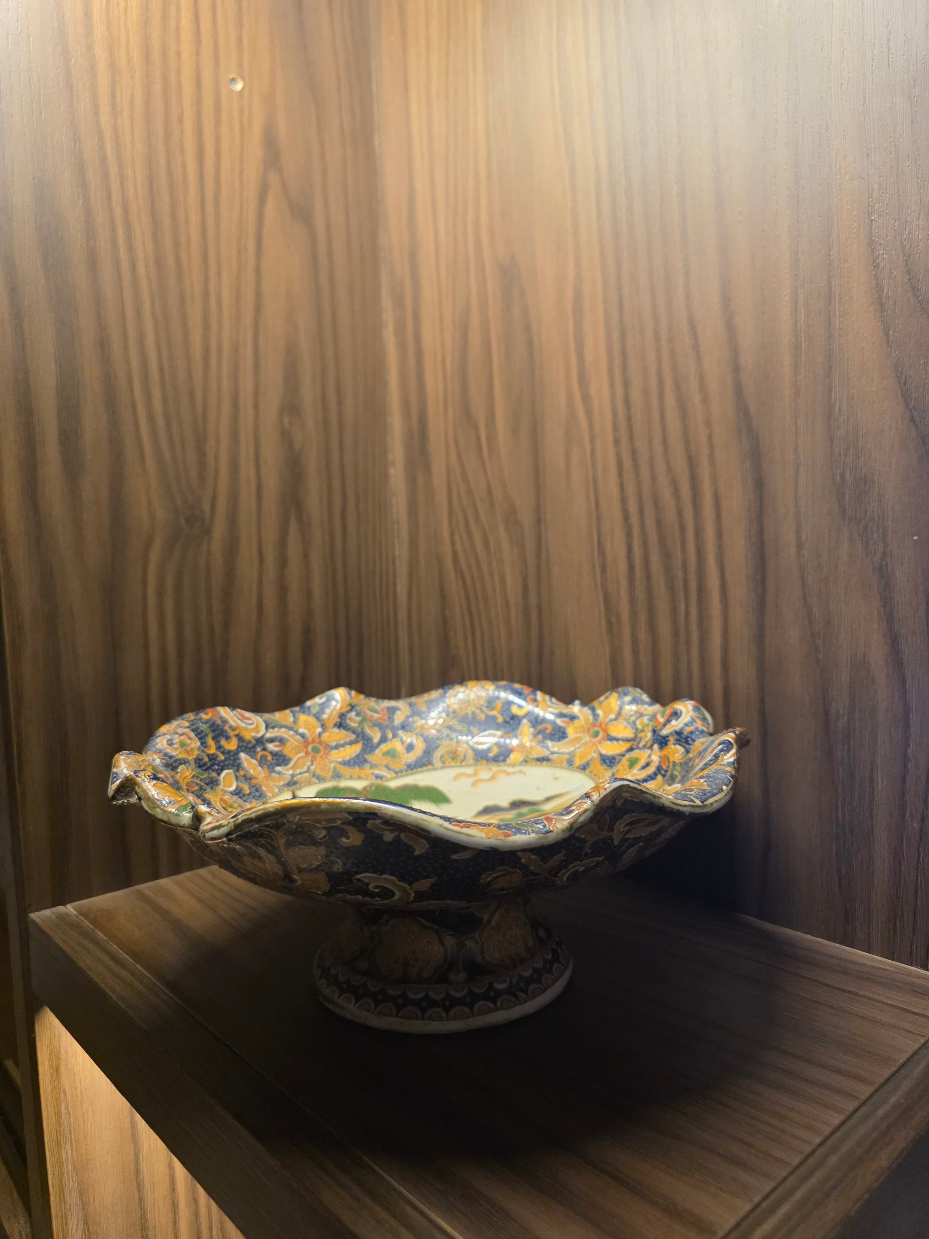 Royal Satsuma Hand-Painted Moriage Reticulated Pedestal Centerpiece Bowl