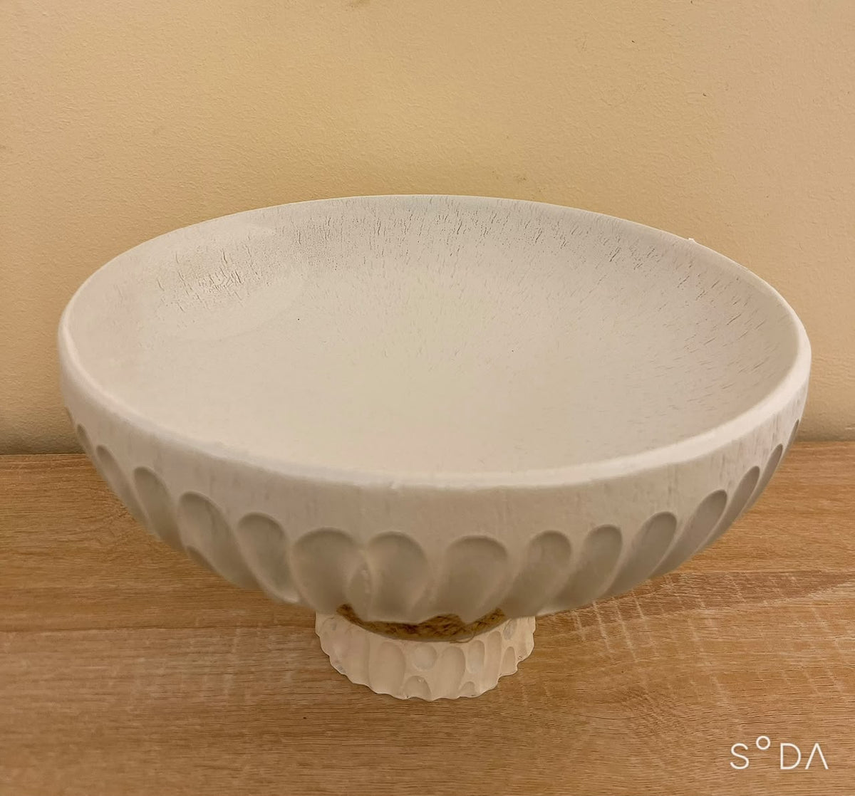 🤍 The Ivory Sculpted Pedestal Bowl
