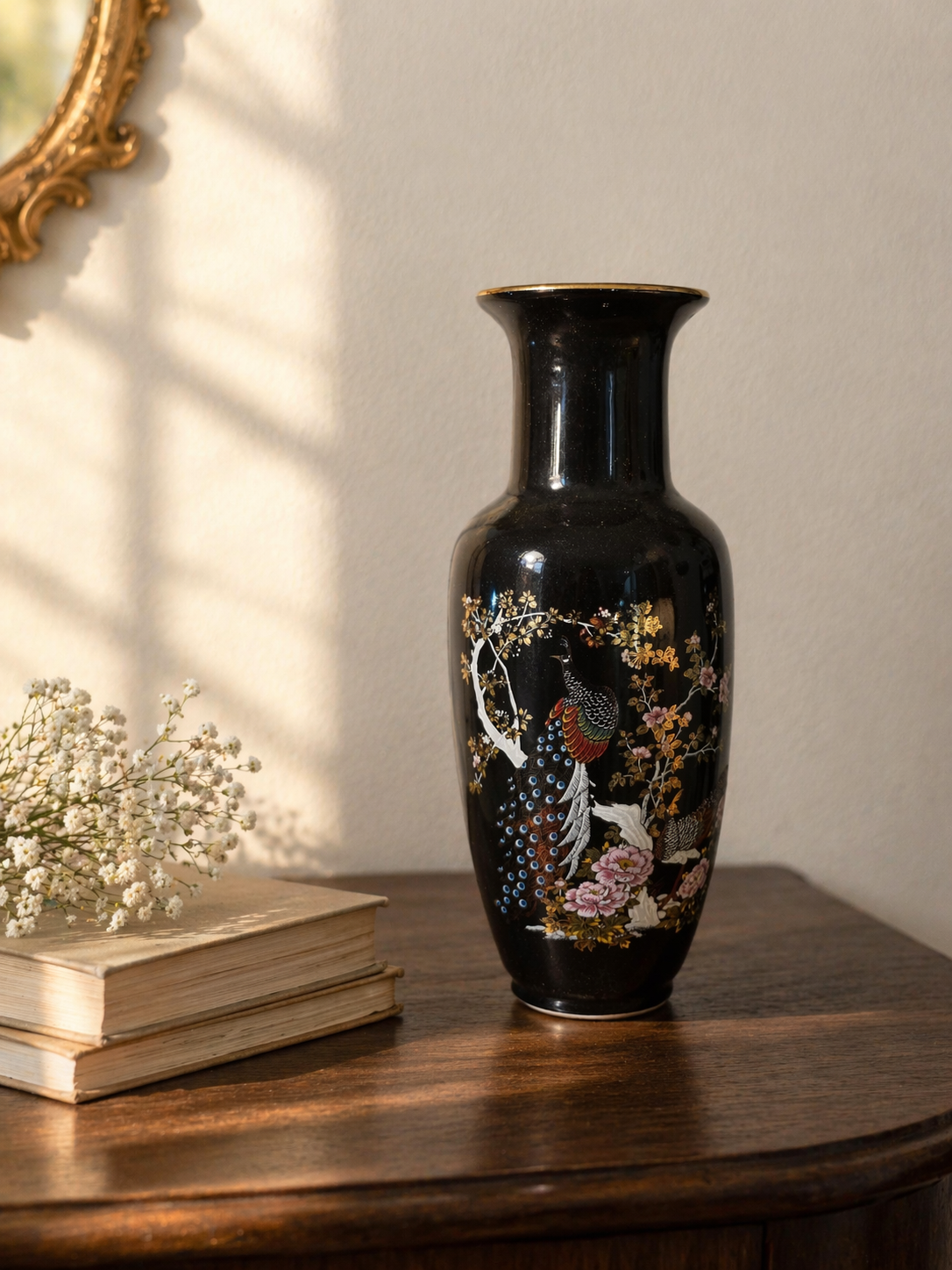 Japanese Peacock Vase – Black & Gold Elegance ✨