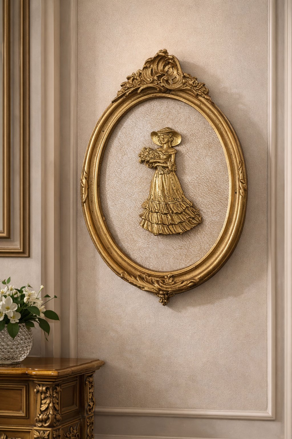 Vintage Gold Oval Wall Plaque – Victorian Lady Relief Frame