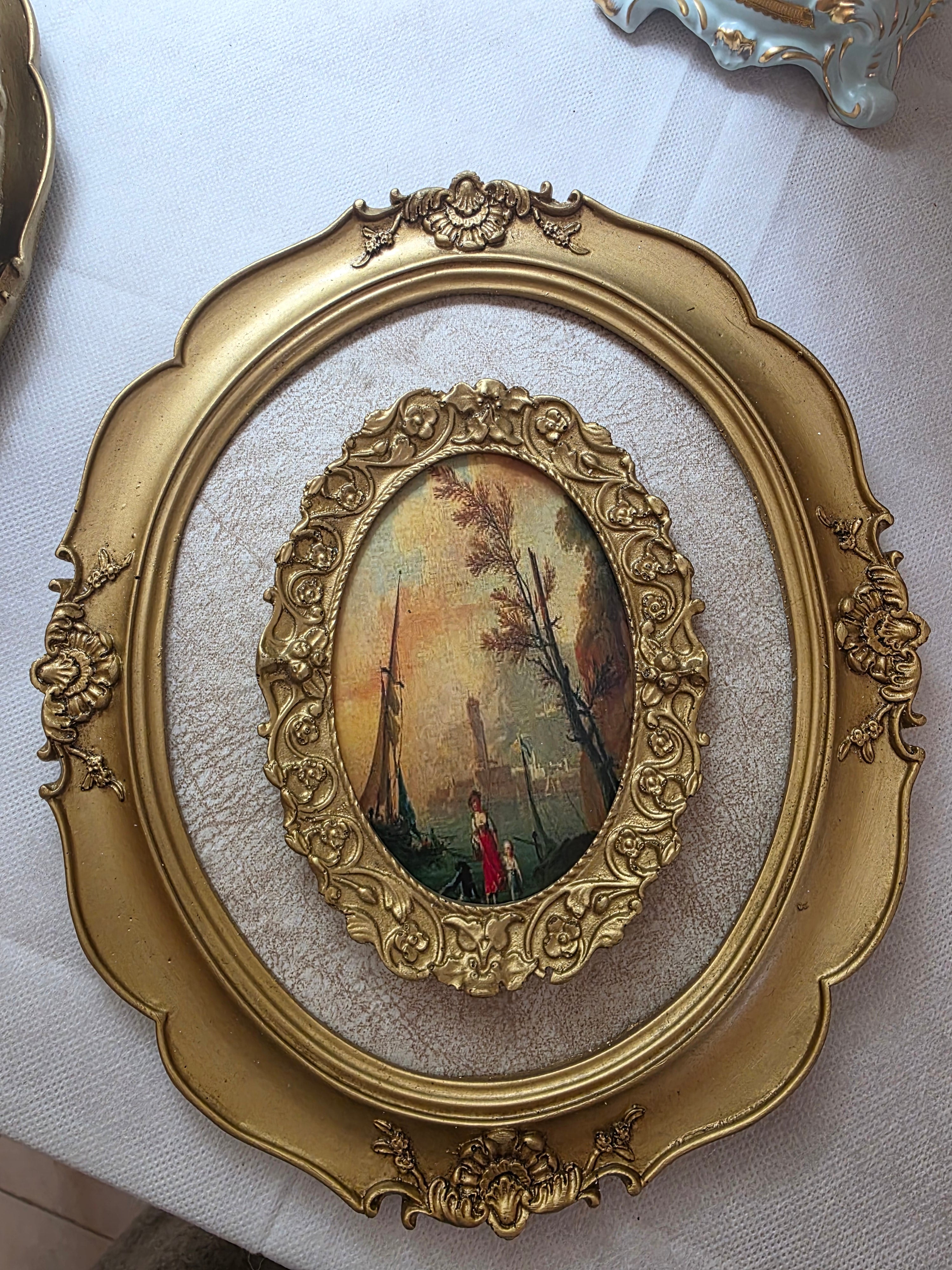 Oval Gilded Oval Wall Frame with Landscape print