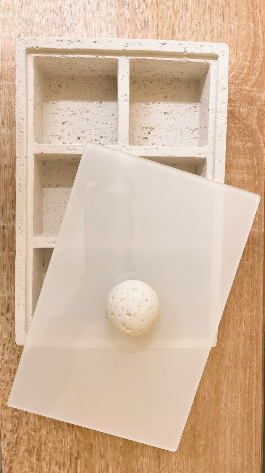 🤍 The Ivory Stone Organizer