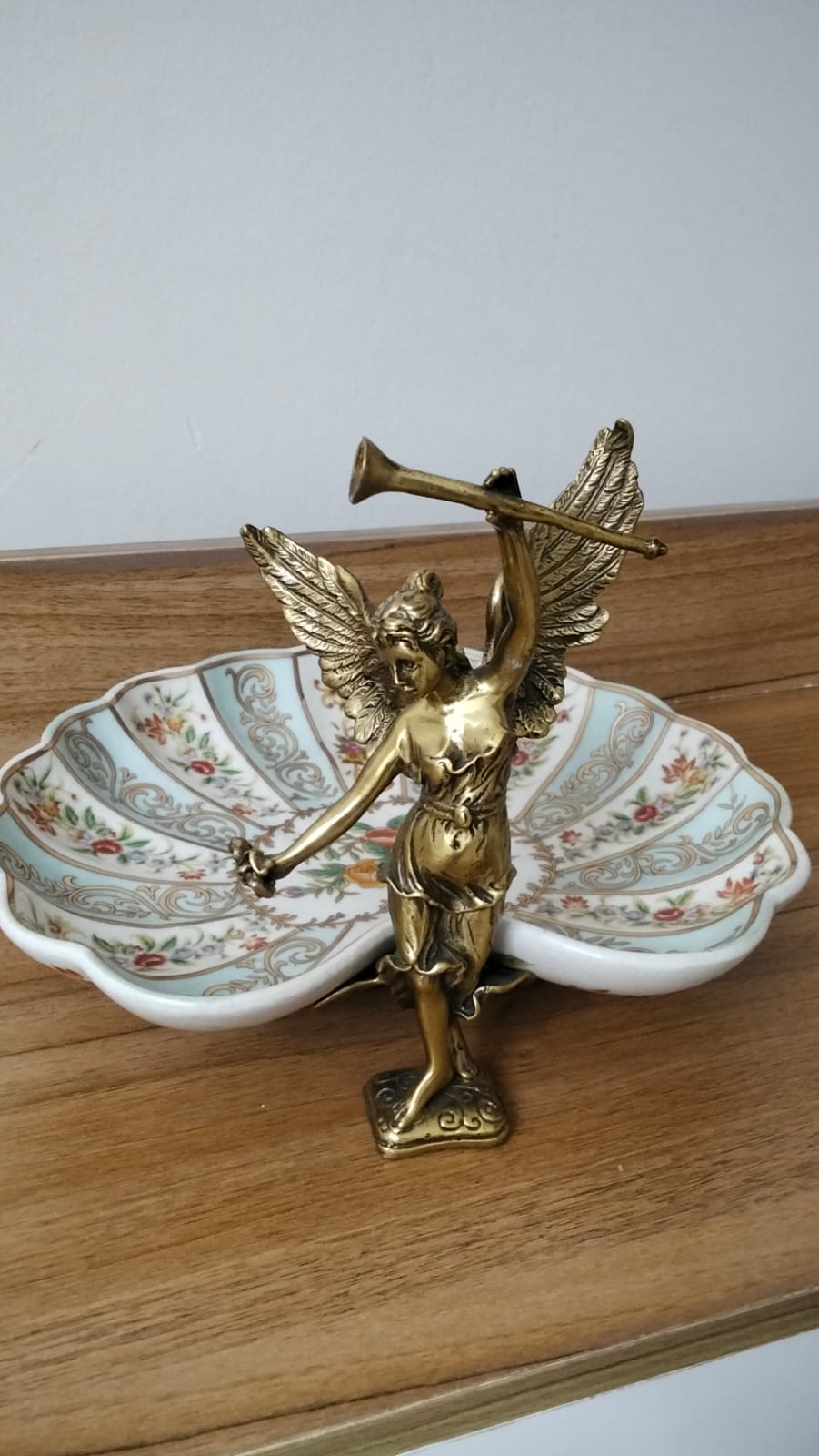 Château Paris Porcelain Angel Centerpiece