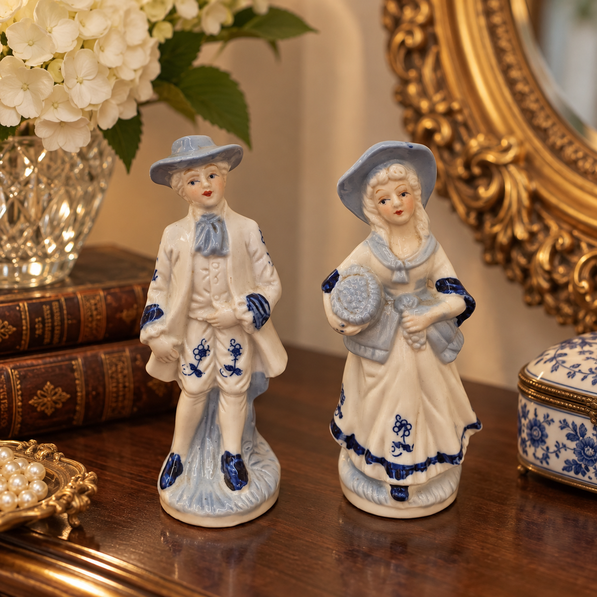 Vintage Bleu Blanc Porcelain Couple Figurines – 13 cm