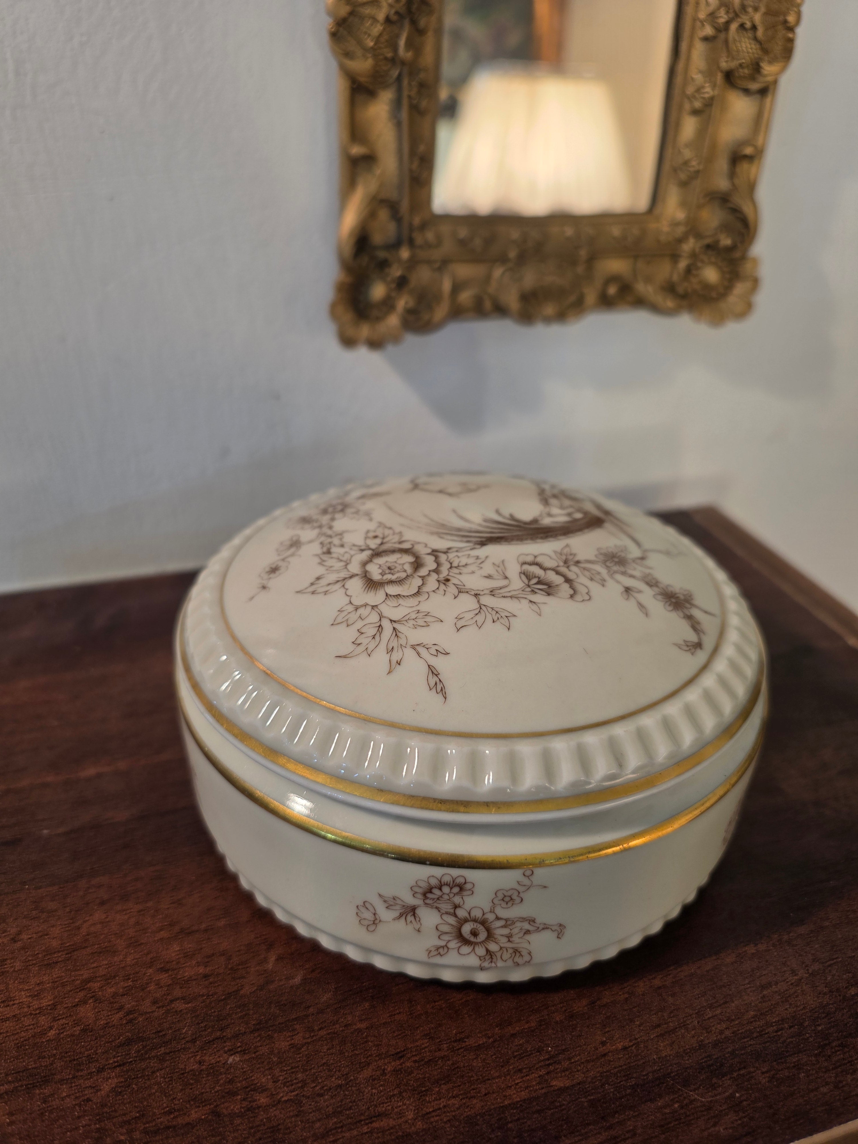 Limoges France Porcelain Lidded Box – Vintage Floral Elegance (Ribes)