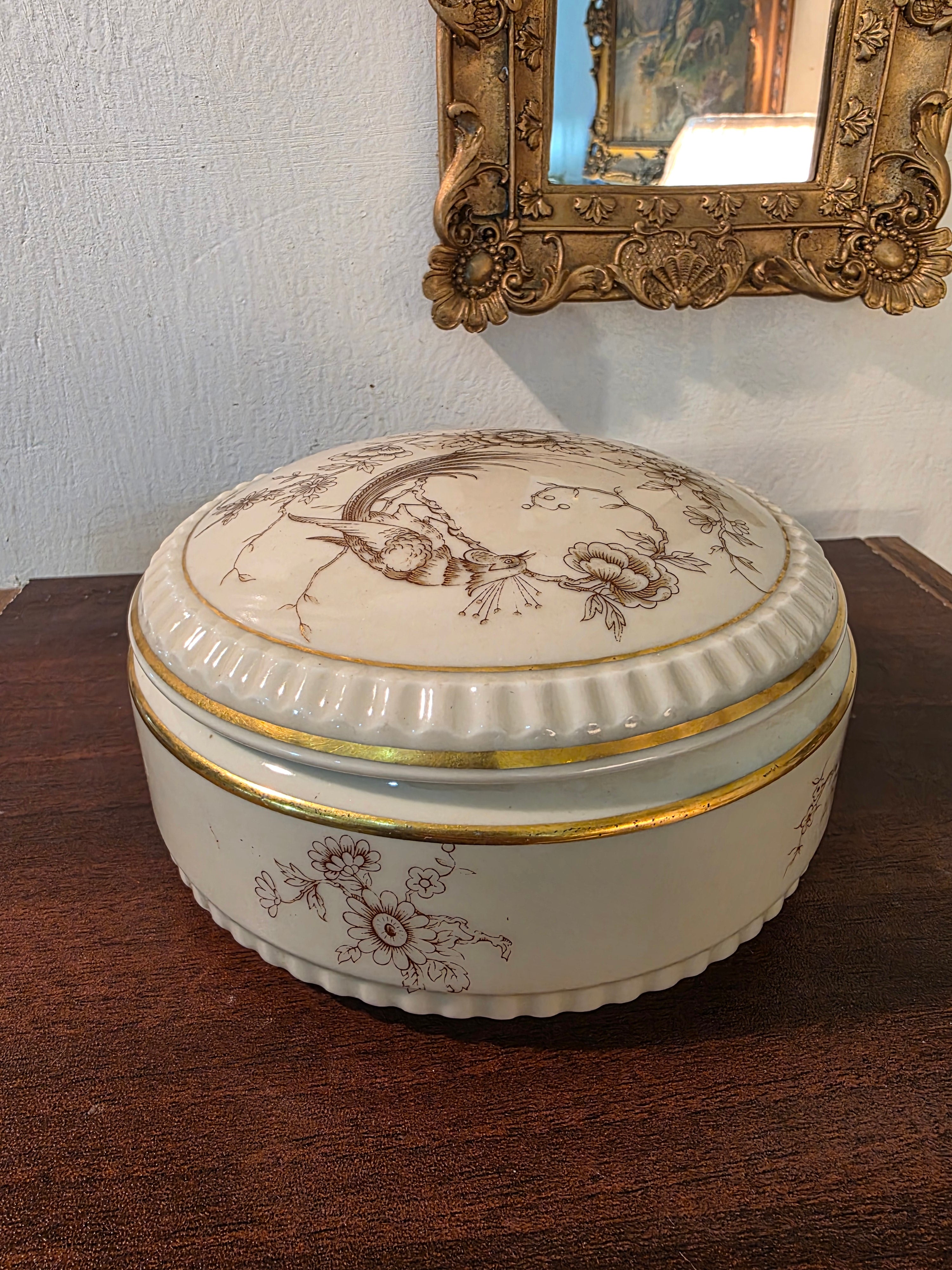 Limoges France Porcelain Lidded Box – Vintage Floral Elegance (Ribes)