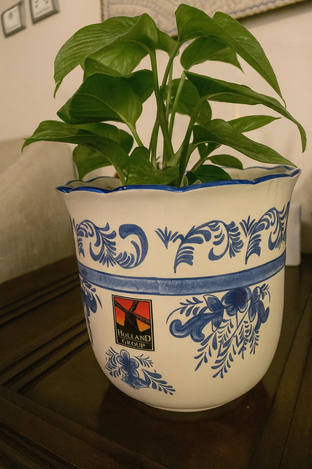 Delft ceramic planter