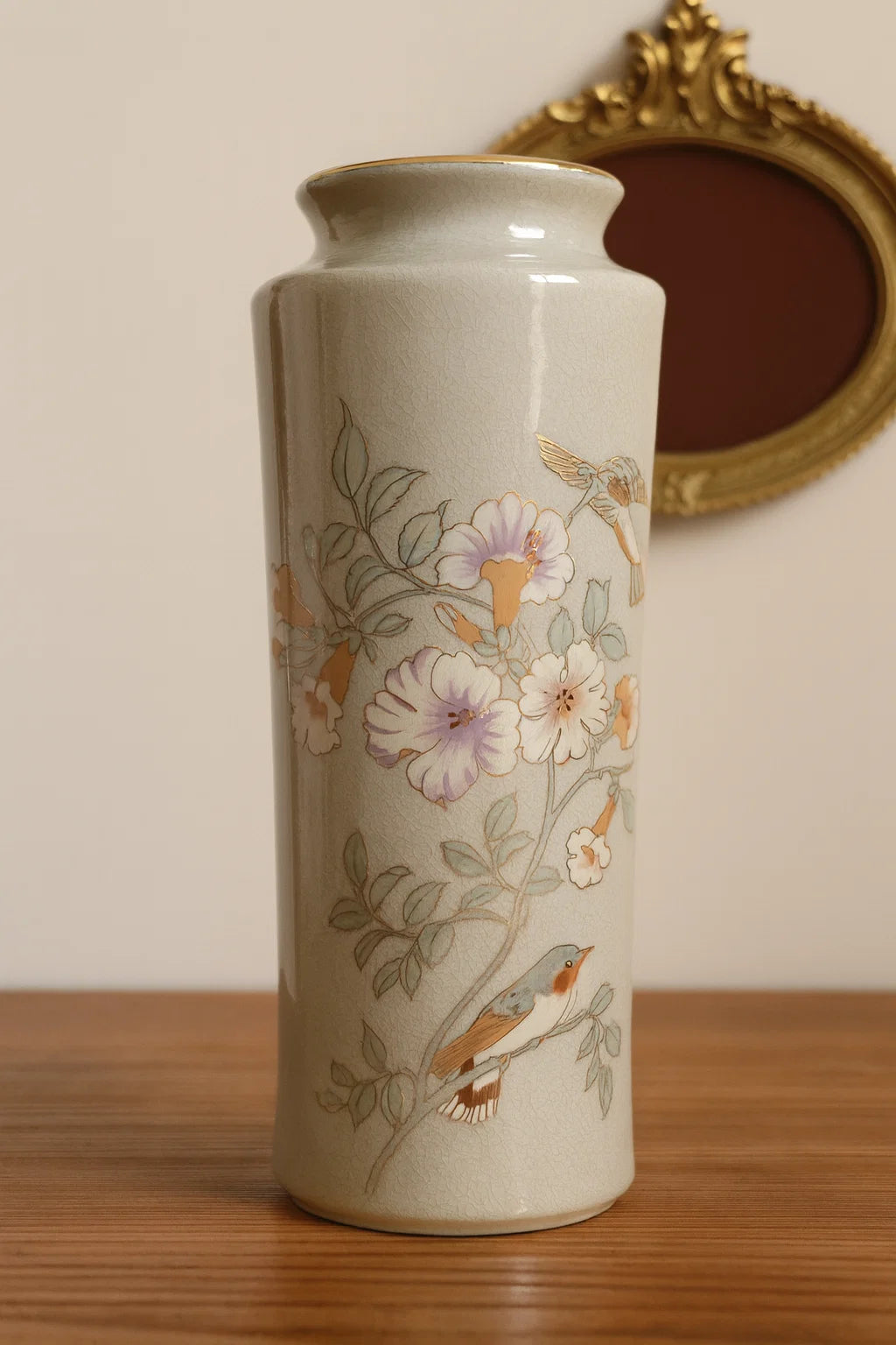 Japanese flowery Vase
